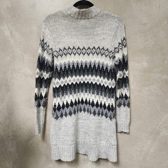 American Eagle Women's Open Front Gray/Black/White Aztec Design Cardigan Sz S - Picture 4 of 8